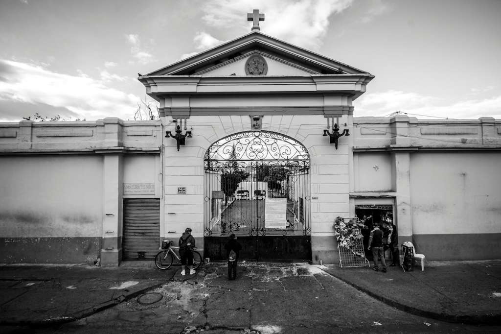 Según el protocolo del Ministerio de Salud, los cuerpos de las personas que fallecen por COVID-19 deben ser conducidos a los cementerios que cuentan con hornos crematorios. / Mauricio Alvarado