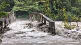 Emergencia en Guayabetal: lluvias elevan el nivel del río y amenazan el puente Ocal