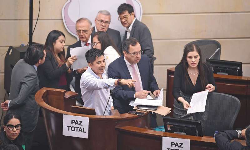 Gobierno y su coalición en el Congreso lograron aprobar ya el proyecto de ley para la paz total. / Mauricio Alvarado