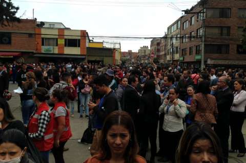 Evacúan el Centro Empresarial Dorado Plaza por falsa alarma de bomba
