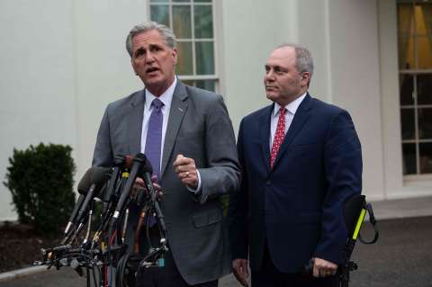 Trump y demócratas no acuerdan reapertura de Gobierno