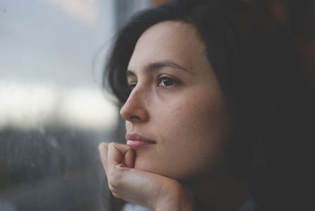 La incertidumbre puede trabajarse por medio de la inteligencia emocional, desarrollando habilidades para percibir, asimilar y comprender las emociones.