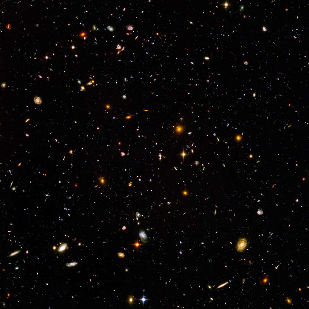 Imagen del Campo Ultra Profundo del Hubble dentro de la constelación de Fornax.