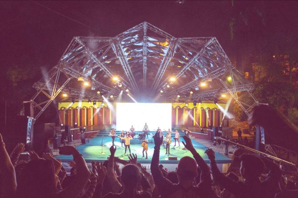 El Ibagué Festival, un proyecto de la Fundación Salvi que inició en 2019, es el punto de encuentro de varias expresiones culturales de Colombia y el mundo con el objetivo de ofrecer un diálogo permanente entre culturas.