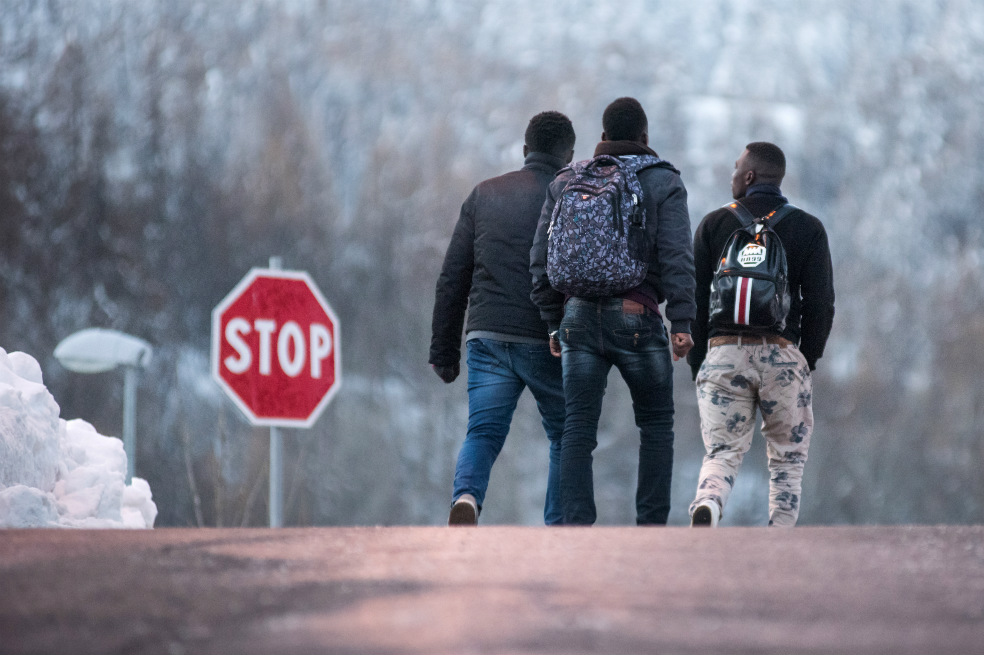 La llegada de cientos de inmigrantes ilegales a Italia ha generado una suerte de xenofobia, que ha disminuido este año por los acuerdos firmados con Libia en julio. / AFP