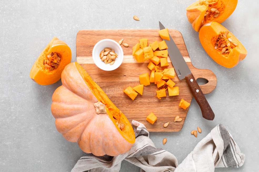 Te enseñamos a preparar dos increíbles recetas con calabaza que le encantarán a tu familia.