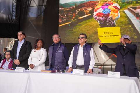 Reforma pensional del Gobierno ya es ley: así fue la sanción presidencial de Petro