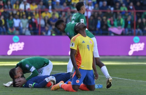 “Fue un partido para olvidar”: Jhon Córdoba tras la derrota de Colombia en El Alto