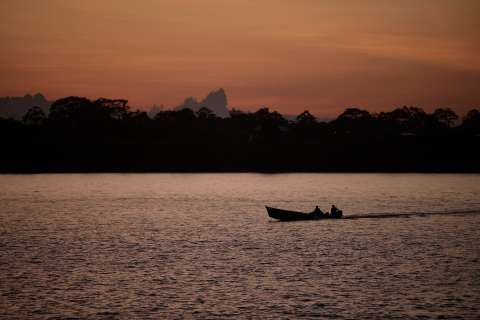 Apenas seis milésimas del agua dulce de la Tierra fluye por los ríos