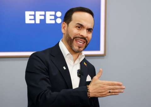 Empiezan los acercamientos del nuevo gobierno para la transición de salud