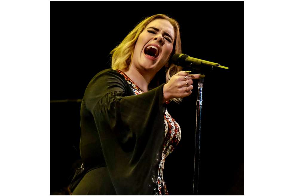 Adele mantiene un prolongado silencio discográfico desde el año 2015.