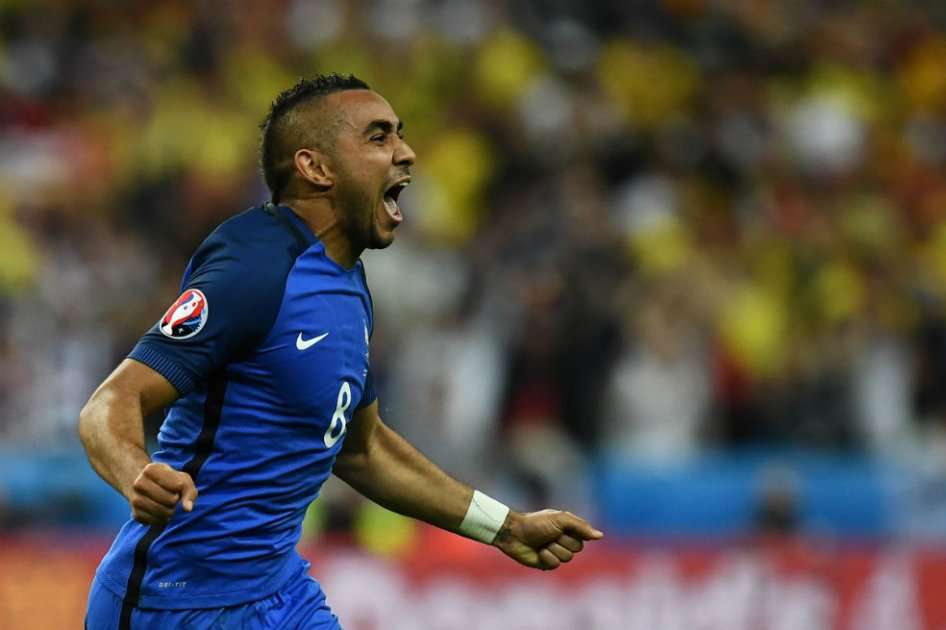 Payet celebra el gol que le dio el triunfo a Francia en su debut en la Euro 2016. Foto: AFP