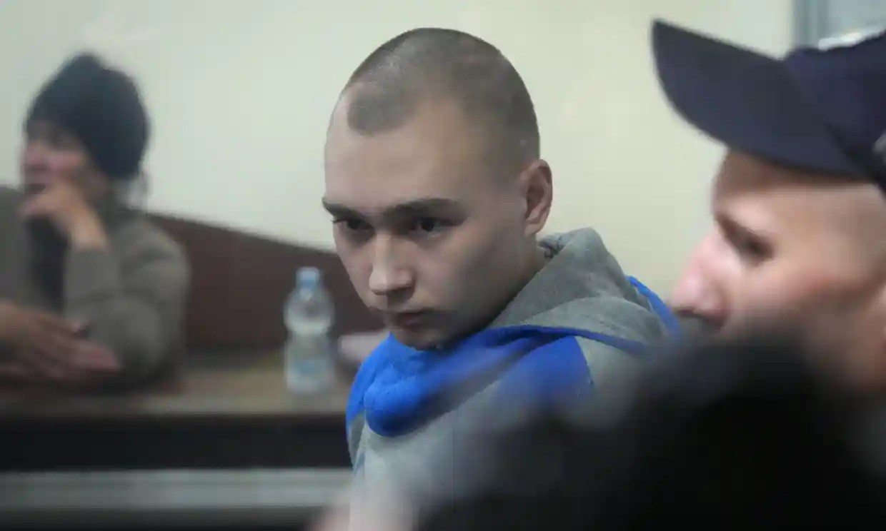 Vadim Shysimarin, soldado ruso de 21 años, puede enfrentar una condena de cadena perpetua, después de haber matado a un civil ucraniano el 28 de febrero