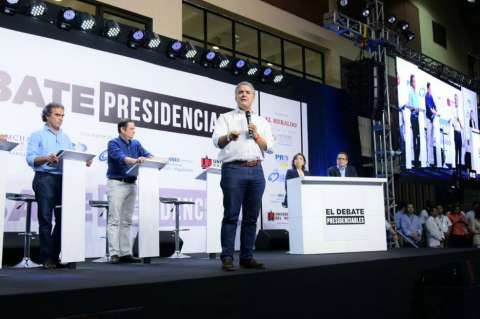 Duro choque entre candidatos presidenciales por el Acuerdo de Paz