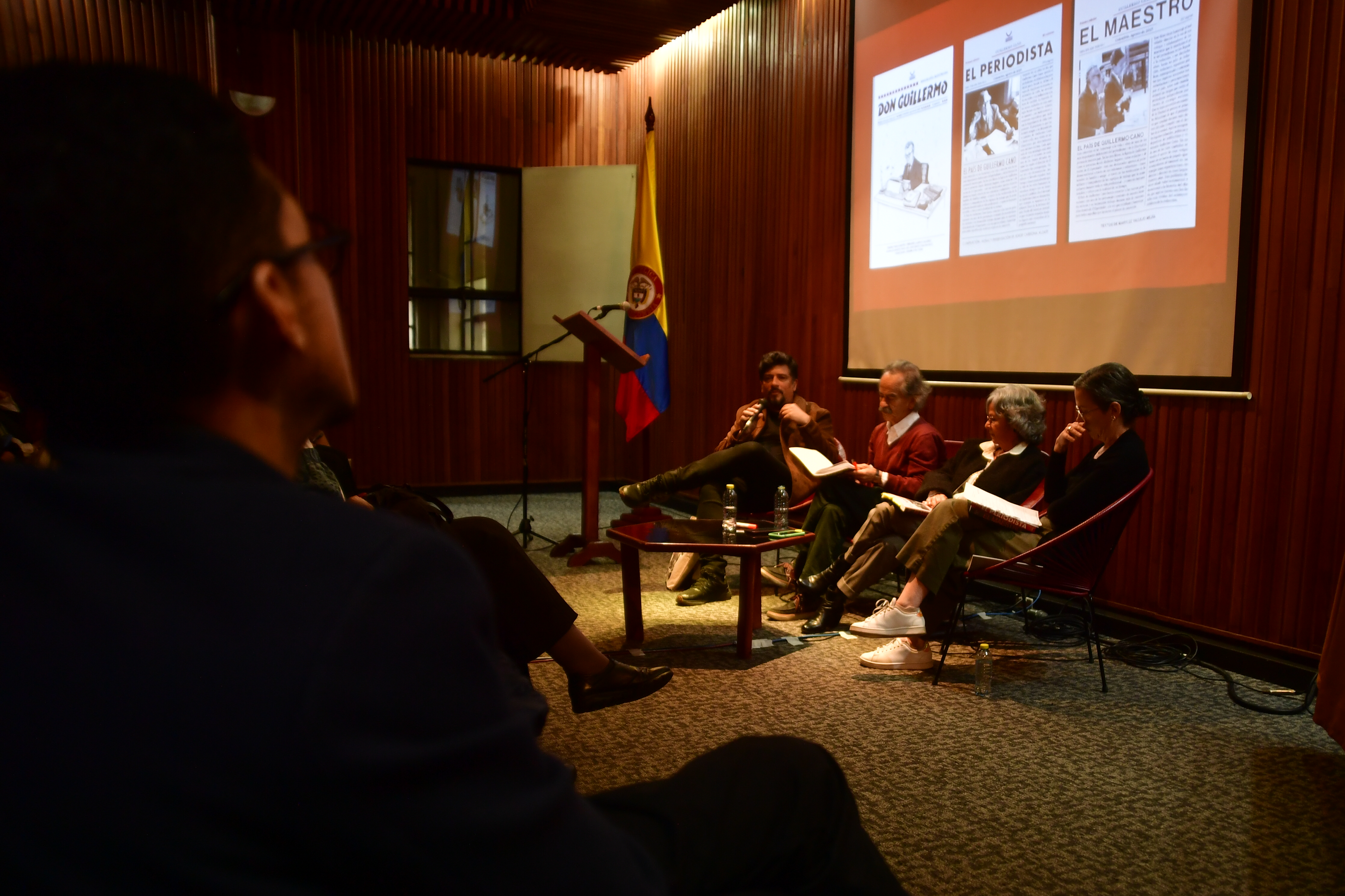 Homenaje con motivo de la conmemoración del centenario del nacimiento del periodista Guillermo Cano Isaza en la Biblioteca Nacional