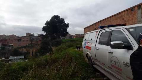 Por el cambio de un bombillo, hombre habría asesinado a su hijo, en Medellín