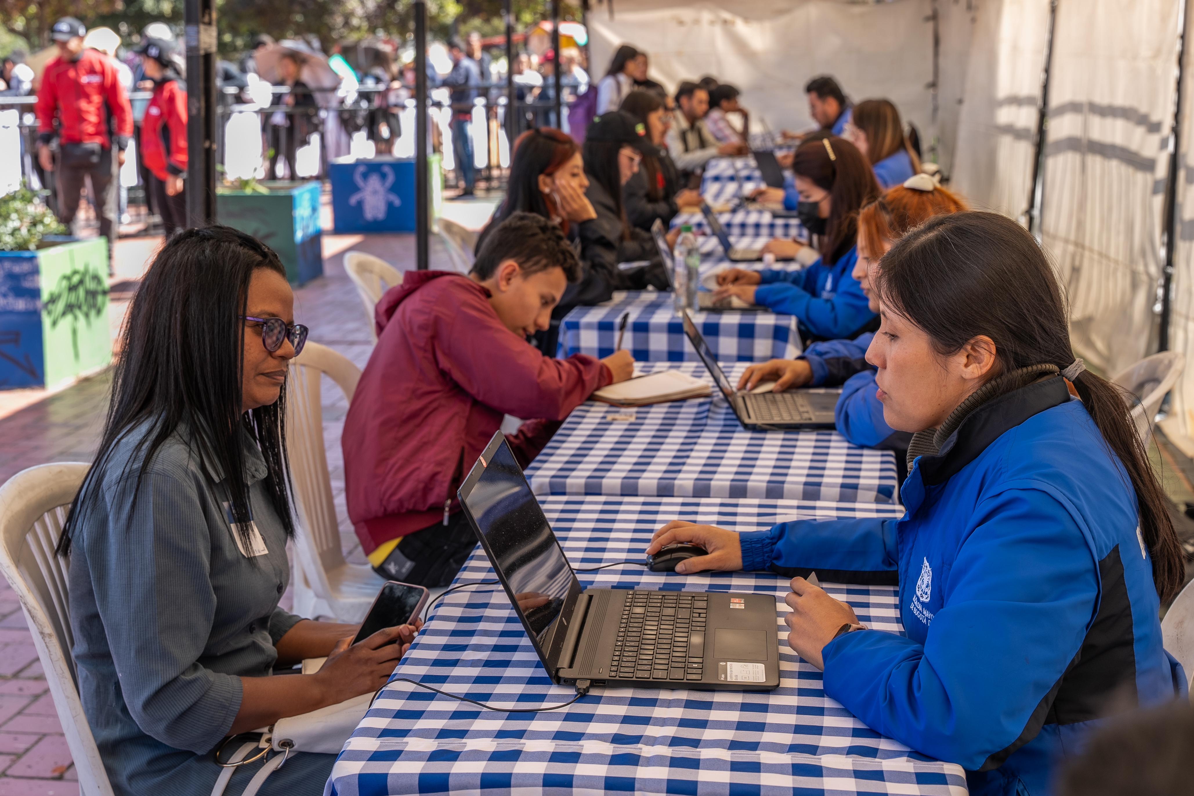 Las ofertas están dirigidas a jóvenes con distintos niveles de formación.