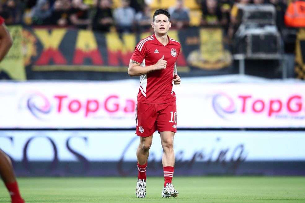 James Rodríguez, en su primer partido con Olympiacos.
