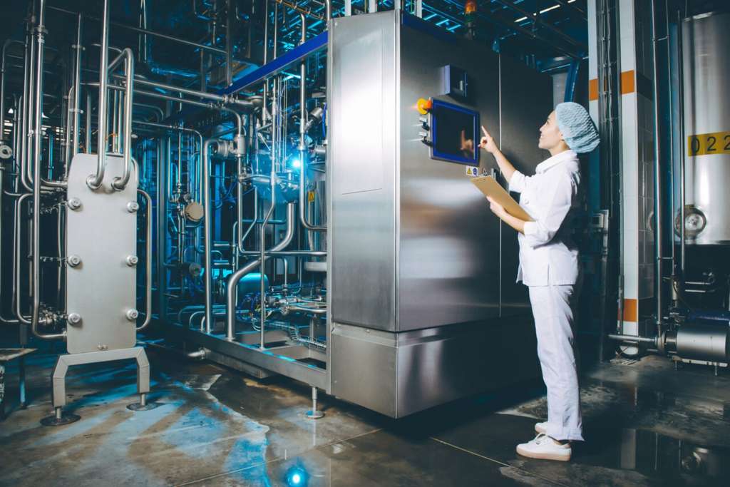 La agricultura pertenece al sector primario en Colombia, representando una de las áreas económicas más importantes, con una participación del 8,29 % en el PIB durante 2022, según reportes de Statista.