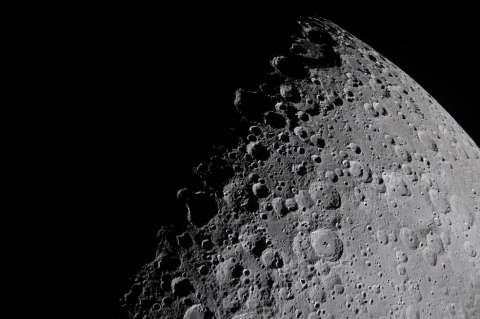 ¿Por qué es clave estudiar la cara oculta de la Luna?