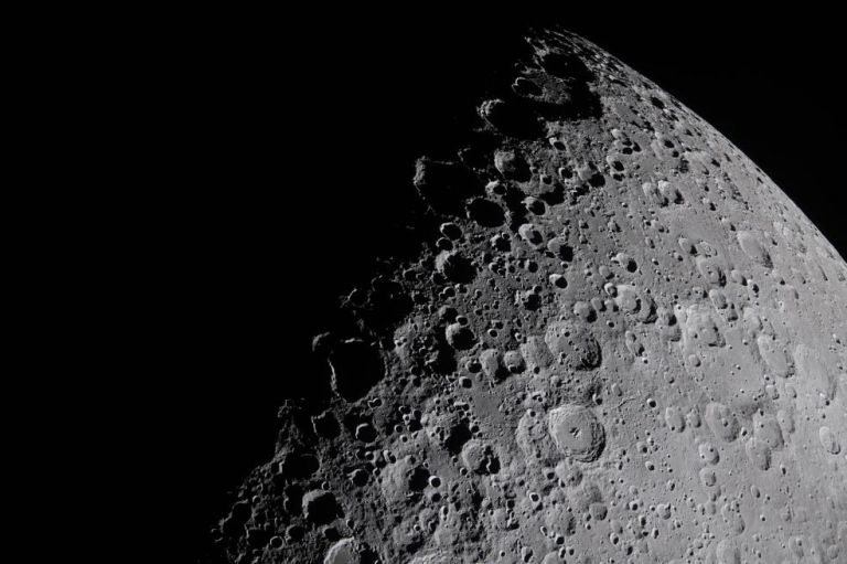 ¿Por qué es clave estudiar la cara oculta de la Luna?
