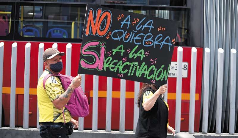 Comerciantes protestan contra la cuarentena