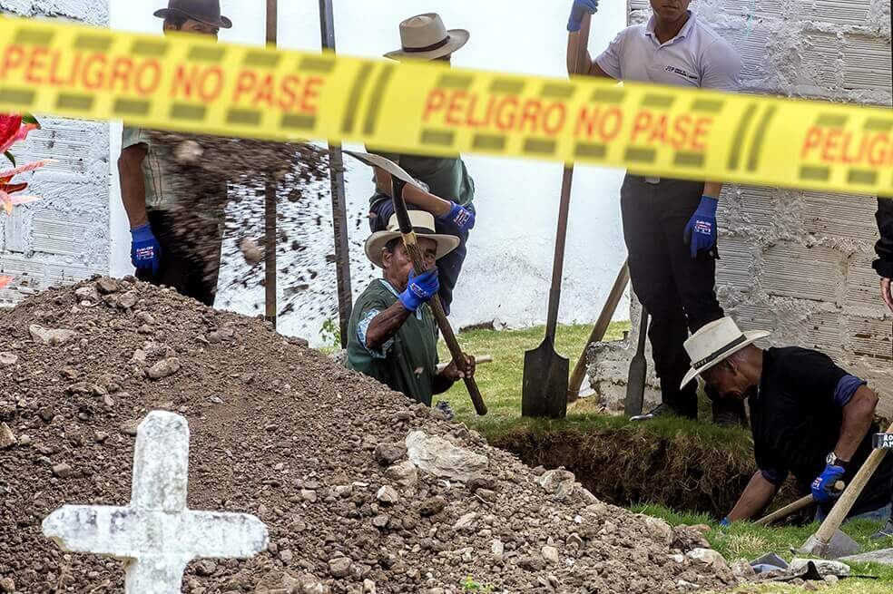 Al igual que en el cementerio de Las Mercedes en Daeiba (foto), se espera que la JEP indague en el Cementerio Central de Neiva.
/ EFE