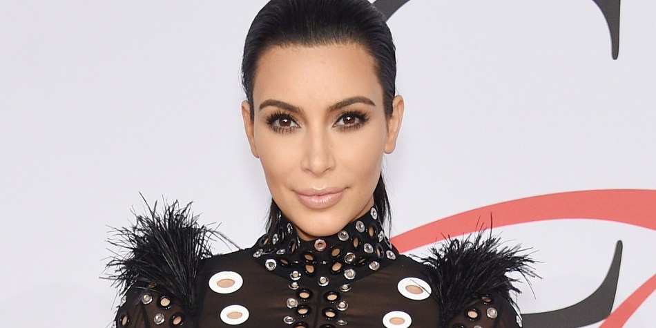 ¿Kim Kardashian adicta a las selfies?