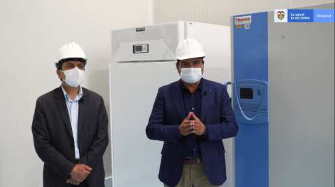 Colombia ya cuenta con los primeros dos ultracongeladores para vacunas COVID-19