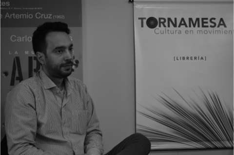 "La literatura evita que uno se envilezca en la superficie de las cosas": Orlando Echeverri