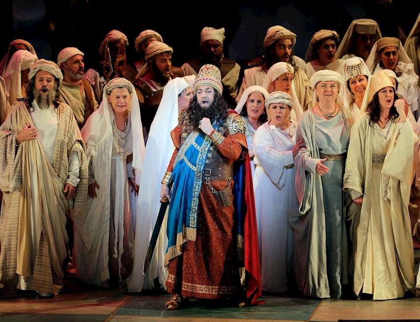Plácido Domingo interpreta el papel protagonista en "Nabucco", su primera actuación en España después de que este verano una veintena de cantantes le acusara de acoso sexual.EFE