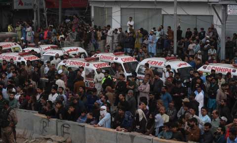 Una tragedia más: incendio en Karachi, Pakistán, deja un saldo de 21 personas muertas