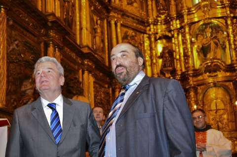 Guillermo León Escobar Herrán, pensador más que embajador