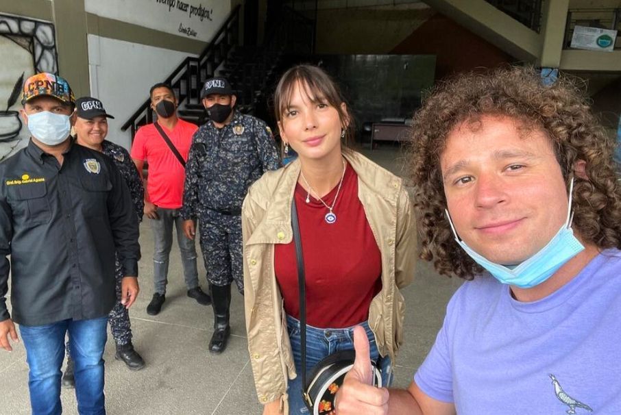 El creador de contenido, Luisito Comunica, estalló en contra de Nicolás Maduro y aseguró que está “enojadísimo” por lo que está pasando.