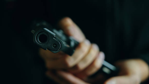 Con ametralladora de juguete dos menores robaron a un taxista en Antioquia