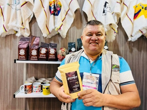 Asotourhepaz es un proyecto integrado por firmantes de paz en Viotá, Cundinamarca.