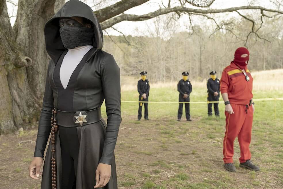 La nueva serie de HBO, inspirada en la novela gráfica "Watchmen" y que han bautizado con el mismo nombre, se enfrenta al que su creador, Damon Lindelof, ha descrito como un supervillano imposible de vencer: la supremacía blanca. / EFE