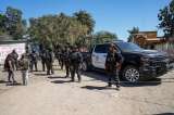 En México, grupos de autodefensas contraatacan al narco con fusiles y granadas