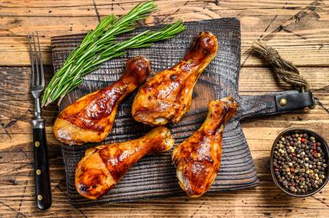 Muslos de pollo en salsa BBQ criolla