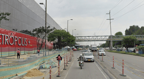 Carro fantasma atropelló a peatón y ciclista sobre la avenida 68 en Bogotá