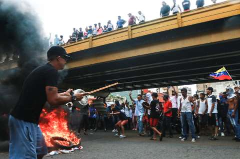 Presos por protestas por elecciones en Venezuela reciben alimentación “deficiente”