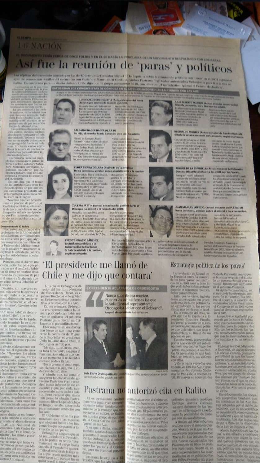 Página del diario El Espectador relacionada con el Pacto de Ralito.