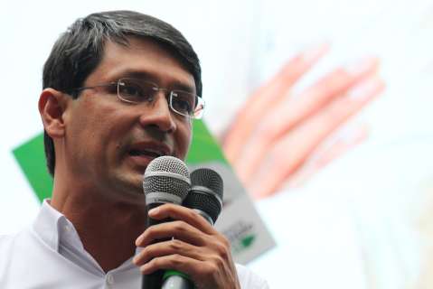 En Colombia la justicia queda en entredicho por intereses políticos: Camilo Romero