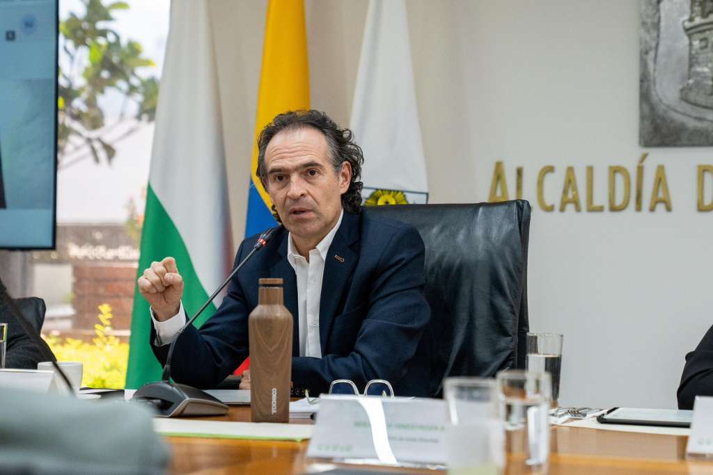 Alcalde Federico Gutiérrez se reunió con la junta del Metro de Medellín.