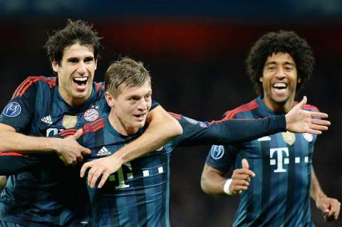 Bayern Múnich dio un paso importante a cuartos tras vencer al Arsenal