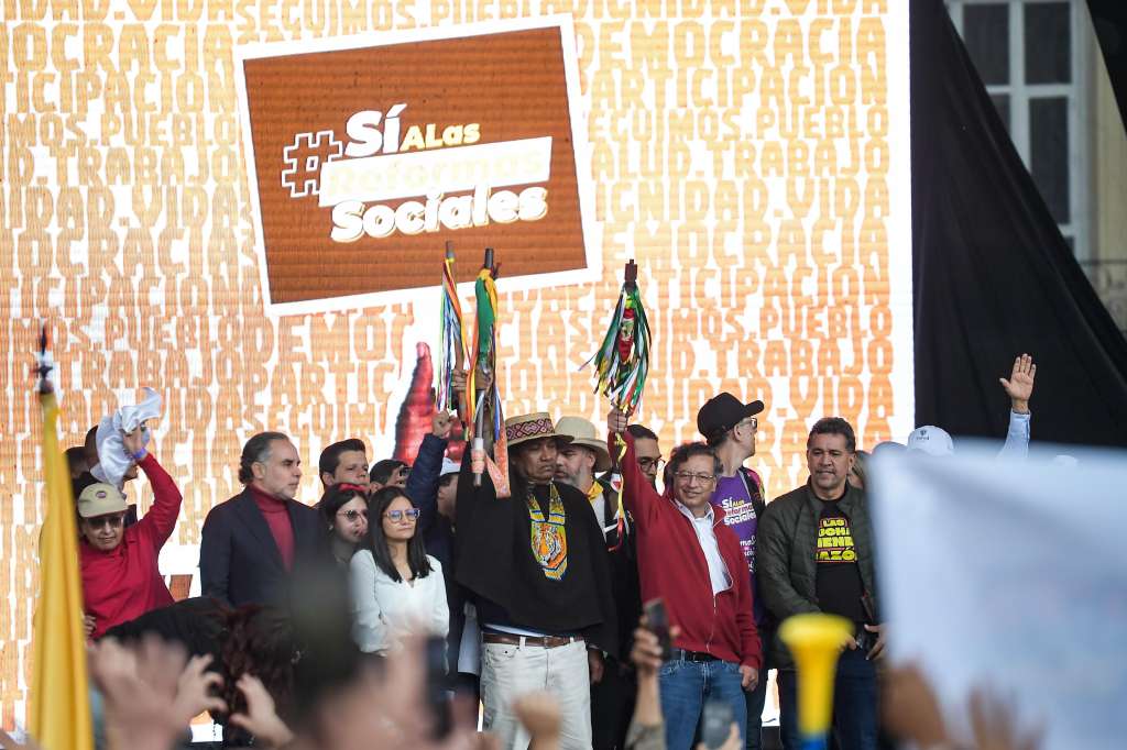 El presidente Gustavo Petro en las marchas para respaldar sus reformas sociales.