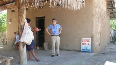 Un dolor de muela es una pesadilla y también revela lo desigual que es el sistema de salud
