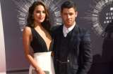 Ex Miss Universo ‘quita’ anillo de castidad a Nick Jonas