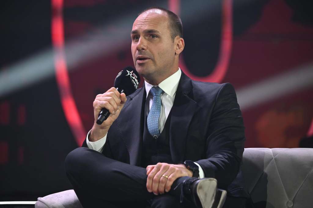 Budapest (Hungary), 21/03/2026.- Brazilian former parliamentary deputy Eduardo Bolsonaro attends a panel discussion at the Conservative Political Action Conference (CPAC) in MTK Sportpark in Budapest, Hungary, 21 March 2026. The Hungarian edition of CPAC is held by the Center for Fundamental Rights for the fifth consecutive year. (Hungría) EFE/EPA/Zoltan Balogh HUNGARY OUT
