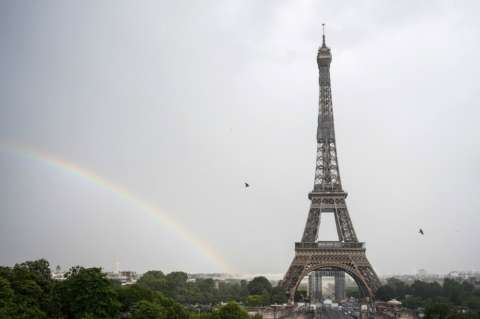 Los turistas regresan a los barrios de anticuarios y galerías de arte de París